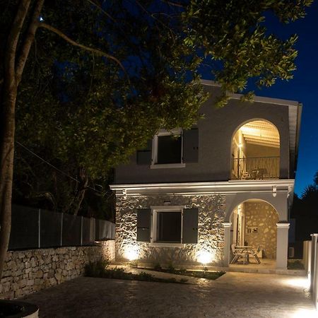 Avali Luxury Houses Gaios Buitenkant foto