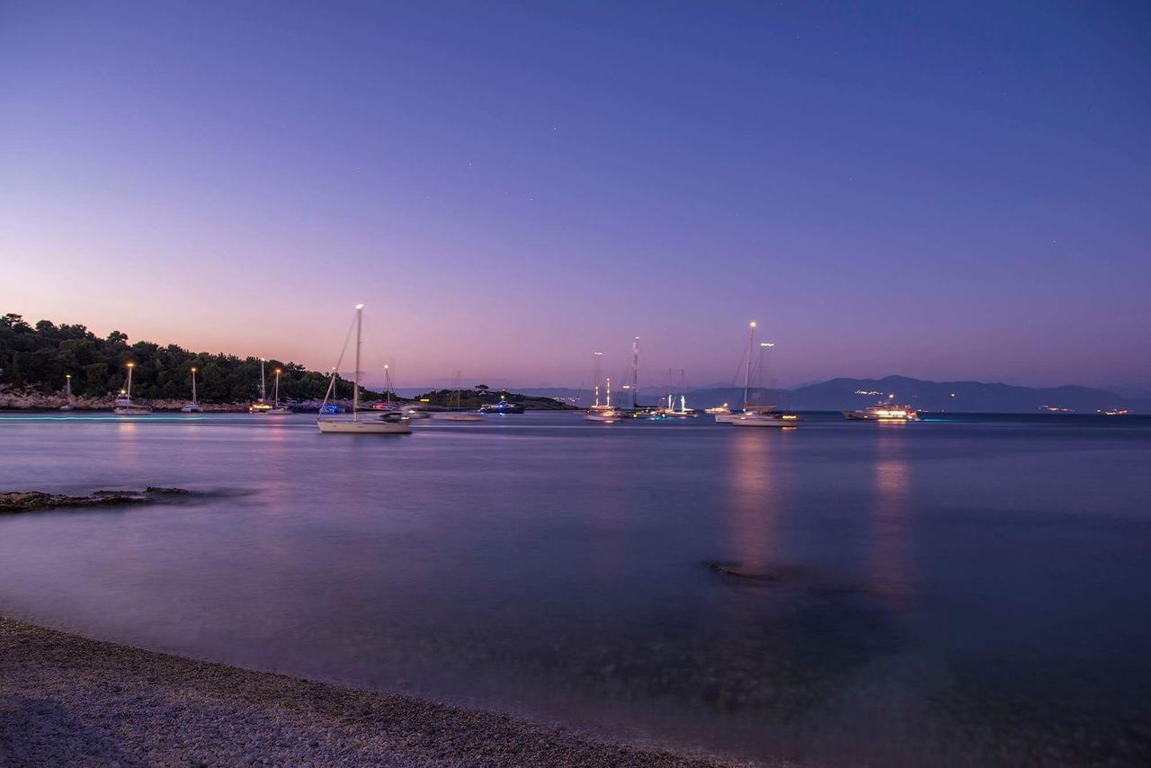 Avali Luxury Houses Gaios Buitenkant foto